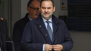 Més enllà de la complicada vida d’Ábalos