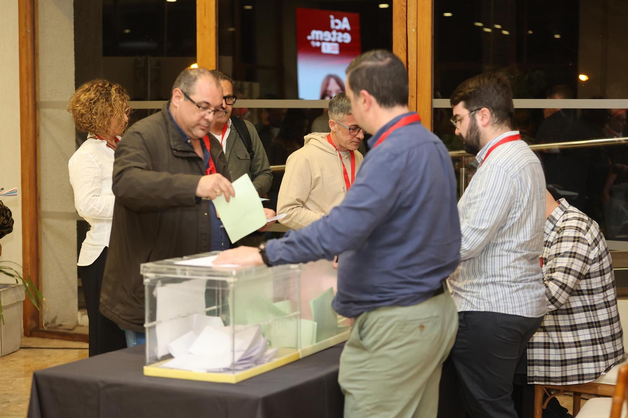 Las imágenes del final del congreso del PSPV en Benicàssim