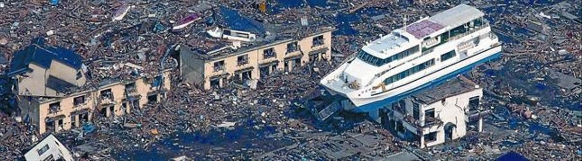 Els devastadors efectes del tsunami a laciutat d’Otsuchi.