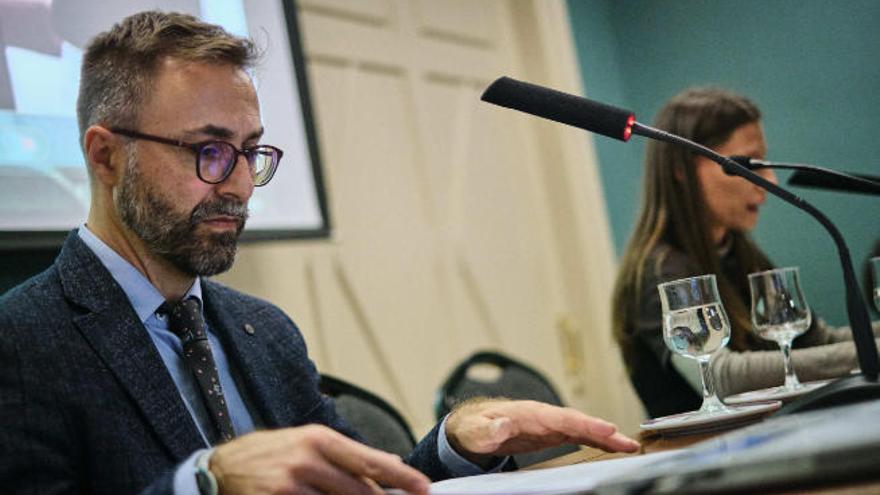 Rafael-José Díaz, ayer durante el acto celebrado en el Real Casino de Tenerife.