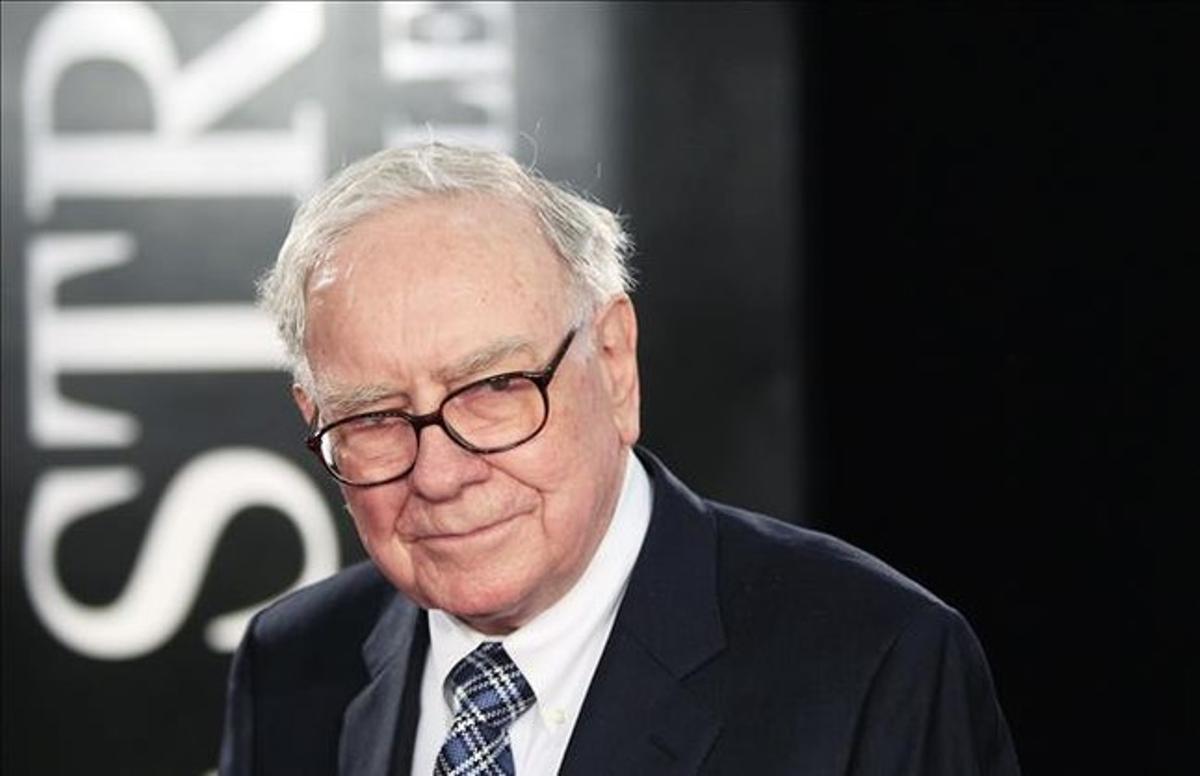 1. El empresario Warren Buffett donó en el 2014 un total de 2.800 millones de dólares.