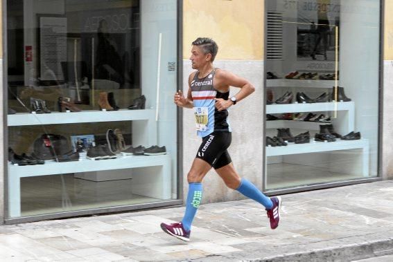 9.000 Läufer aus 49 Ländern gingen am Sonntag den 15.10. an den Start. In der Marathon Disziplin gingen die Deutschen leer aus.