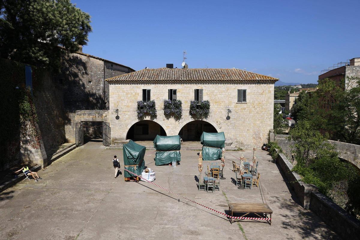 Les imatges d'un nova jornada del rodatge d''Enredados' a Girona Les imatges d'un nova jornada del rodatge d''Enredados' a Girona