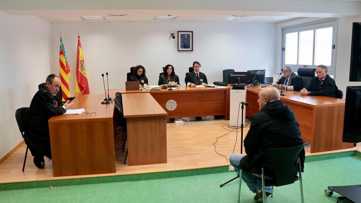 El conductor que mató a un matrimonio en un accidente en Pinoso acepta tres años de prisión