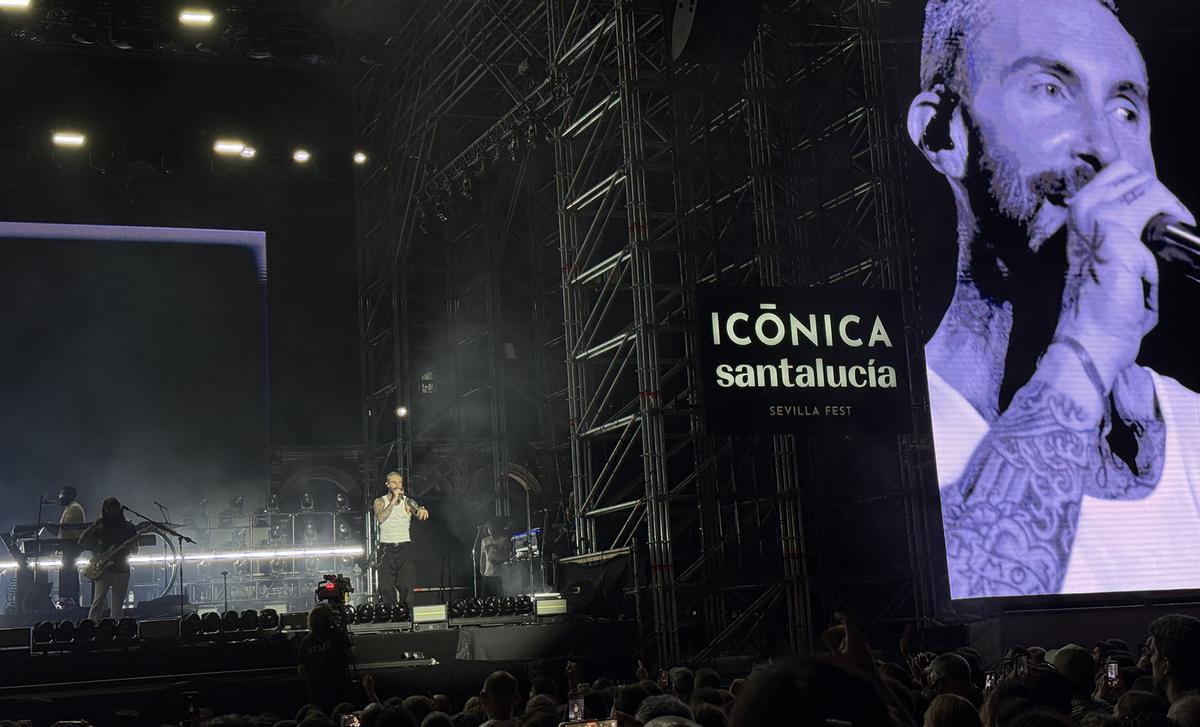 Las mejores imágenes de Maroon 5 en su debut en Icónica Santalucía Sevilla Fest