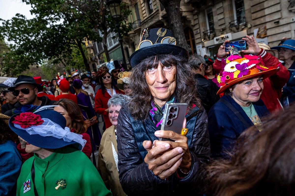 Nueva edición del Paseo con Sombrero por Barcelona