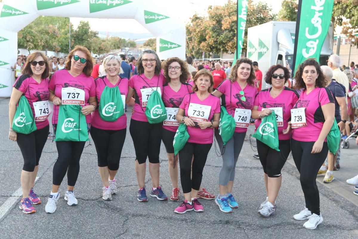 La marea rosa inunda las calles de Córdoba