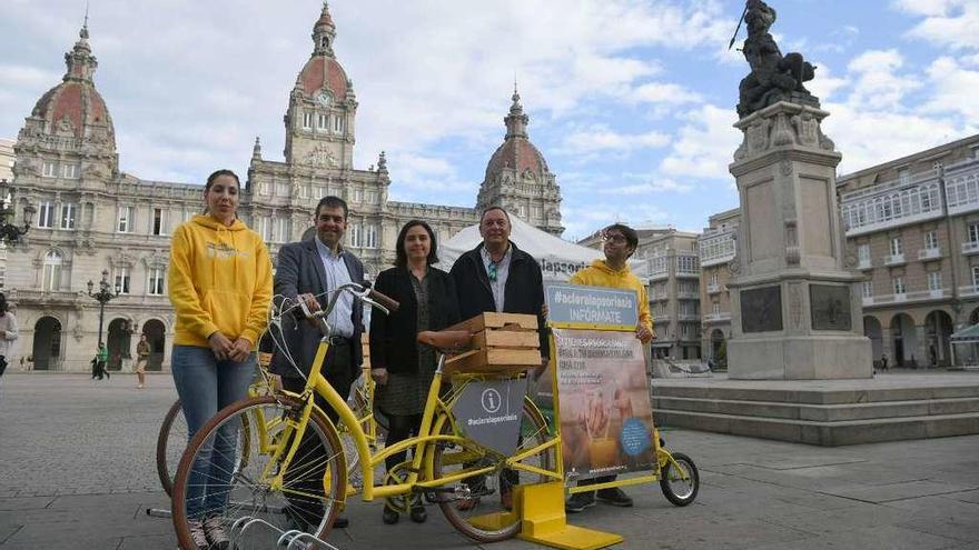 Presentación de la campaña, ayer, en A Coruña.