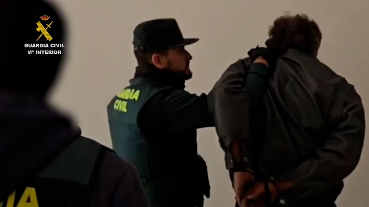 Uno de los detenidos