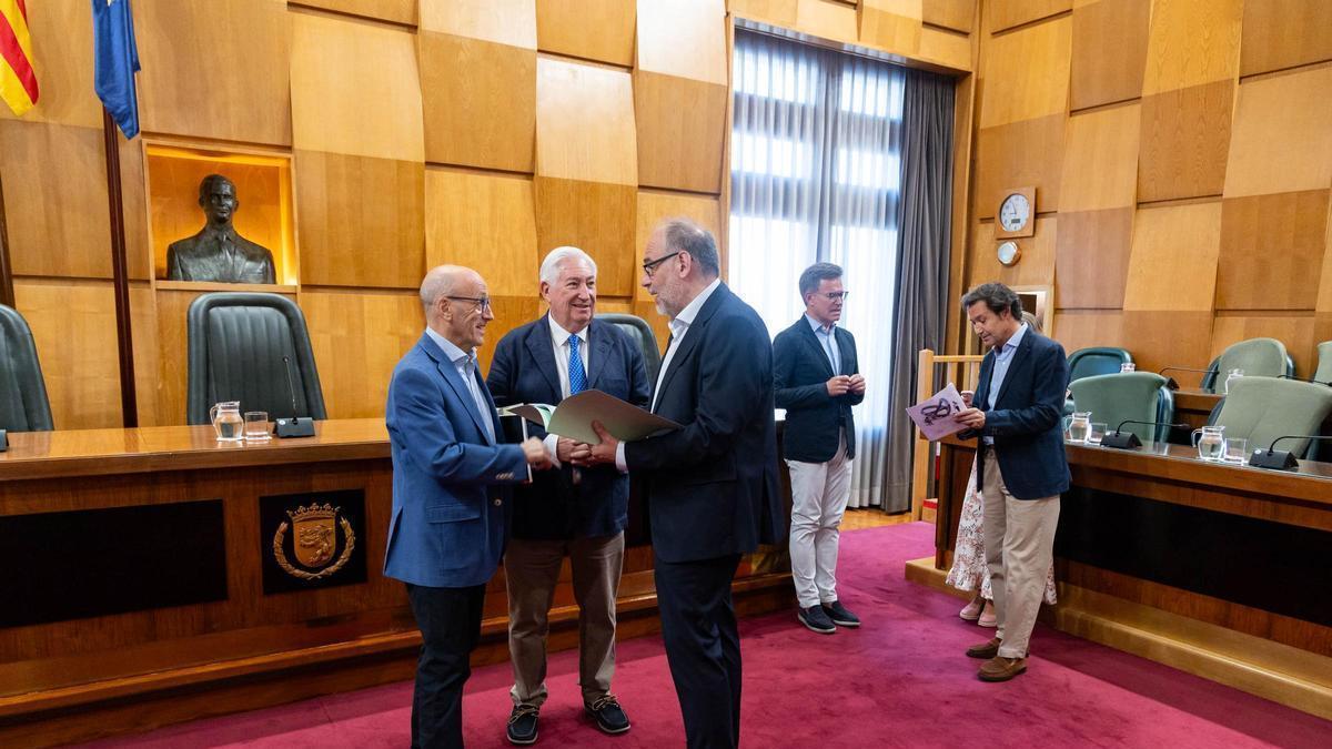 El pleno del ayuntamiento ha aprobado la ordenanza del dato.