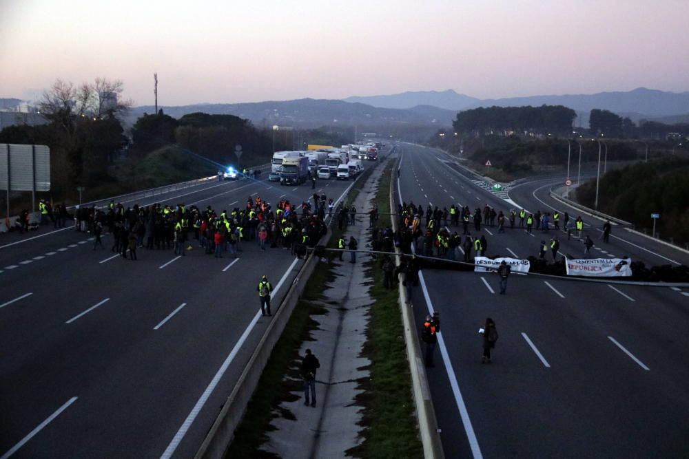 L'AP-7, tallada a Girona