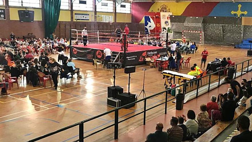 Ciclismo y boxeo reunieron a 270 deportistas en El Entrego y Laviana