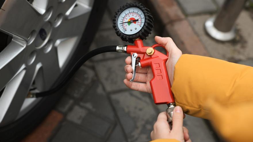 Hinchar las ruedas con este gas puede ser más beneficioso de lo que crees para ti