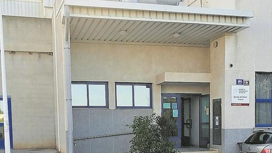 Orpesa urge la reparación del ascensor del centro de salud