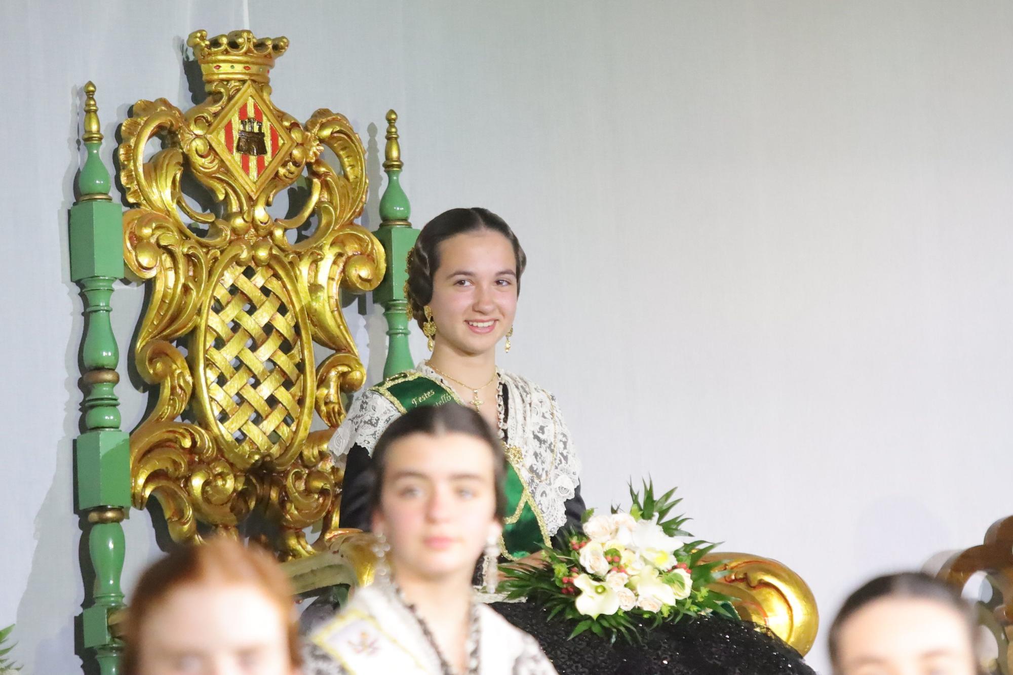 Galania a la reina infantil de las fiestas de la Magdalena