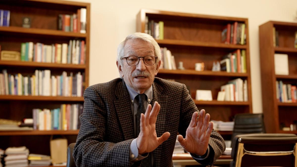 Alejandro Tiana, secretario de Estado de Educación, durante la entrevista FOTO JOSÉ LUIS ROCA