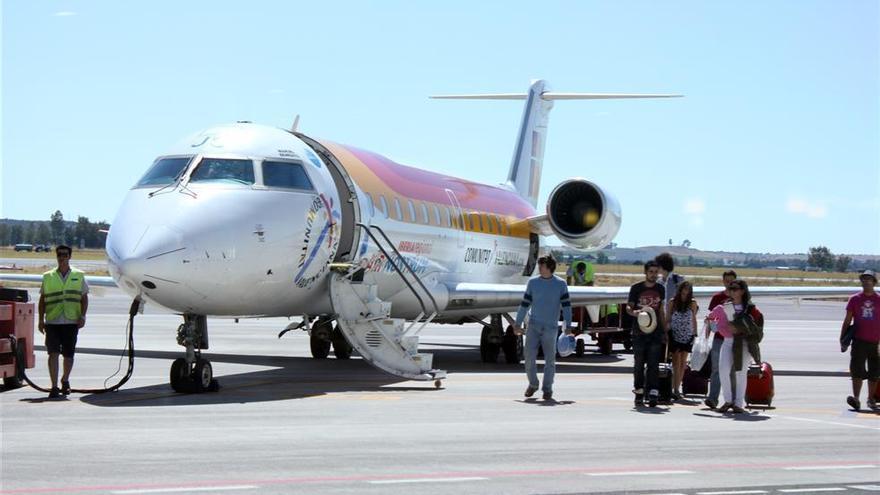 Avión de Air Nostrum en el Aeropuerto de Badajoz.