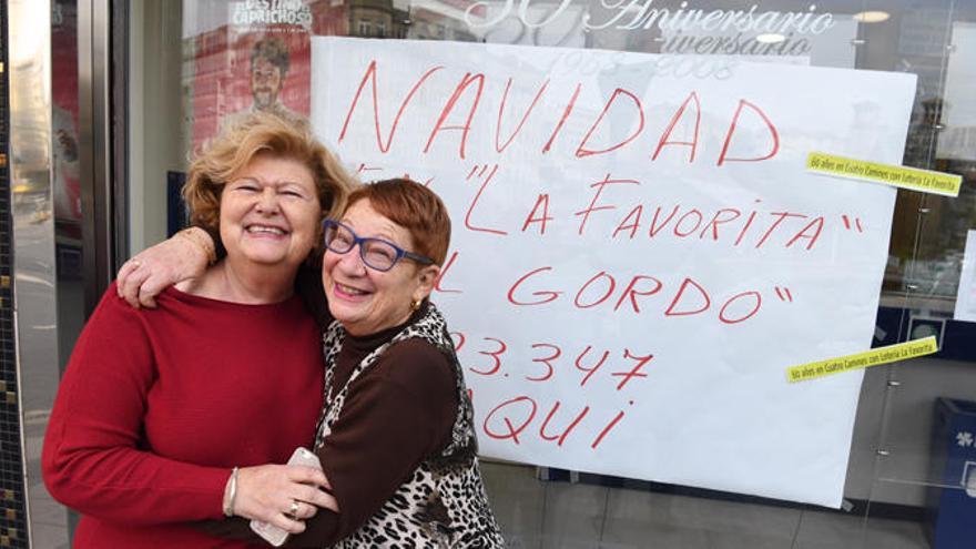 Alegría en La Favorita, donde se ha vendido el Gordo.