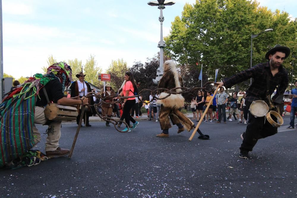 Desfile de mascaradas en Zamora