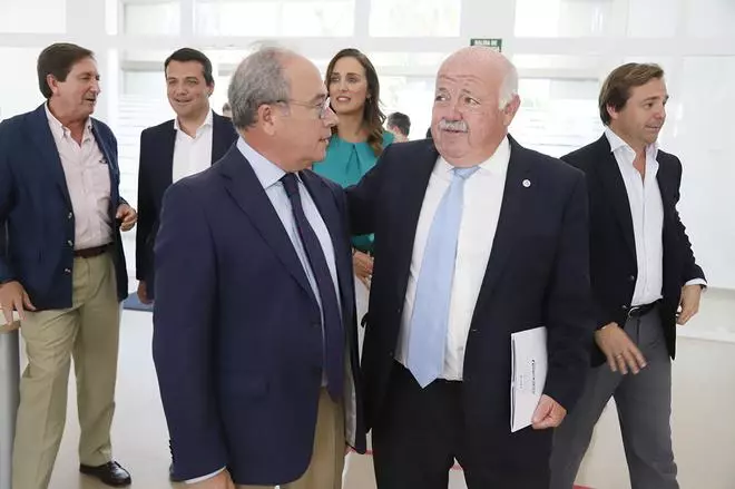 Las imágenes del primer día de campaña del PP en Córdoba