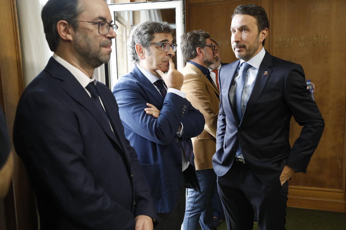 En imágenes: así fue el pleno de reelección de Daniel González en la Cámara de Comercio de Avilés En imágenes: así fue el pleno de reelección de Daniel González en la Cámara de Comercio de Avilés