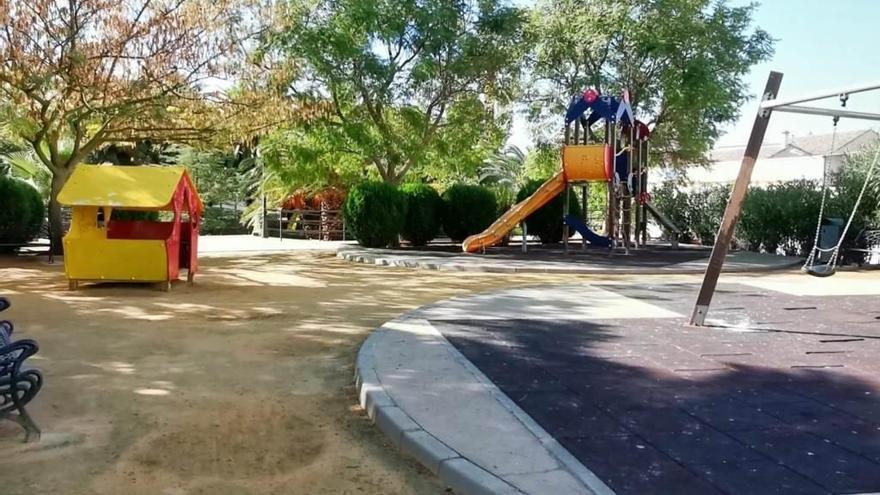 Almendralejo aprueba una bolsa de 100.000 euros para mejorar la imagen de los parques