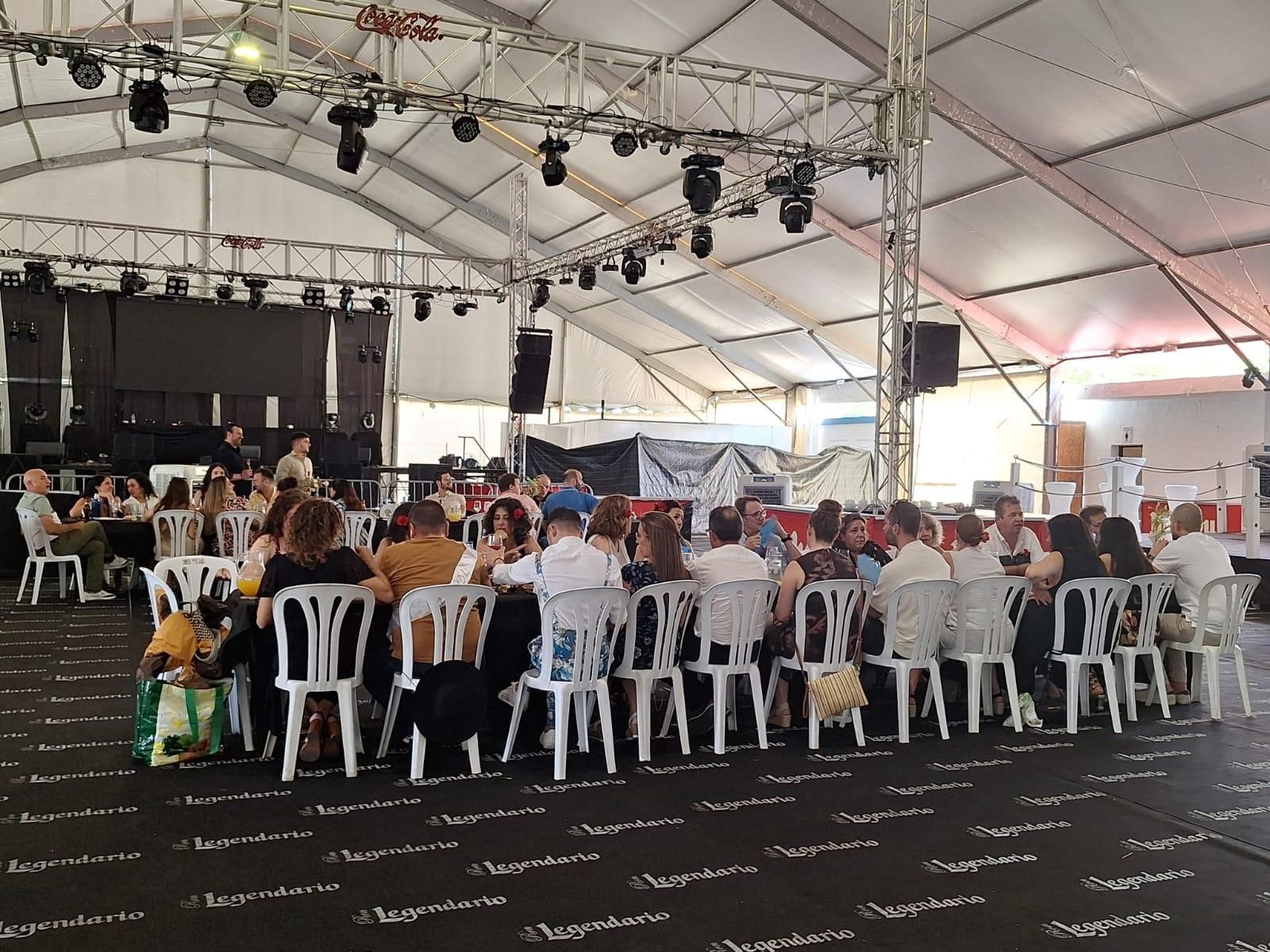 Búscate en las comidas de grupos en el ferial de Cáceres este jueves
