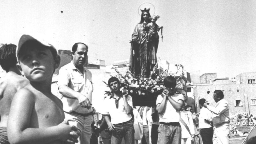 La Festa de la Mare de Déu del Carme té una llarga tradició a l’Escala. A la imatge del fotògraf Dani Duch, l’edició del 1985.