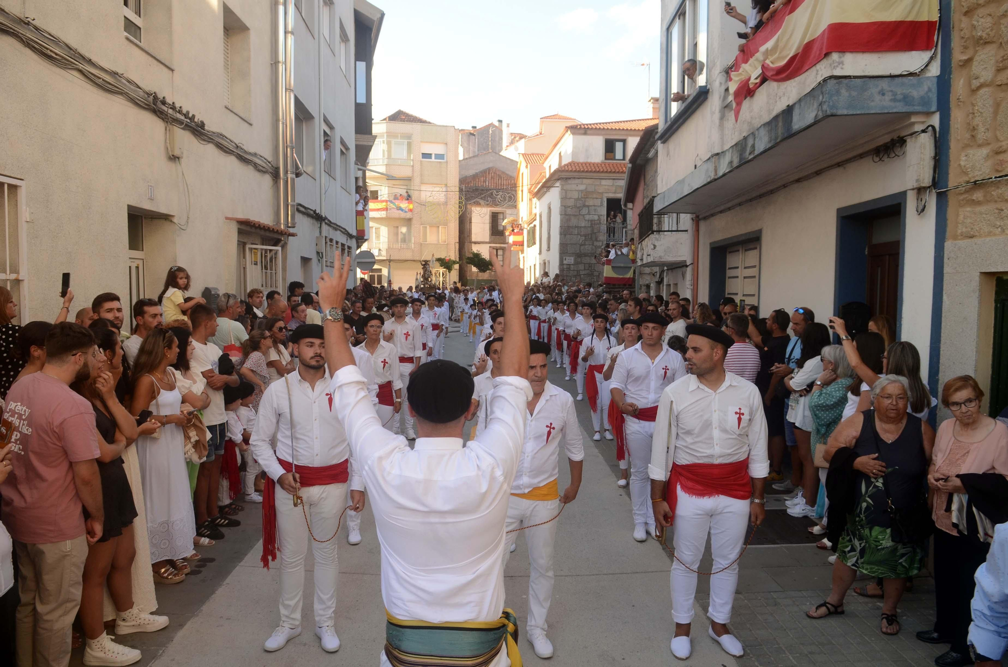 La "Danza de las Espadas" recupera en Carril todo su esplendor