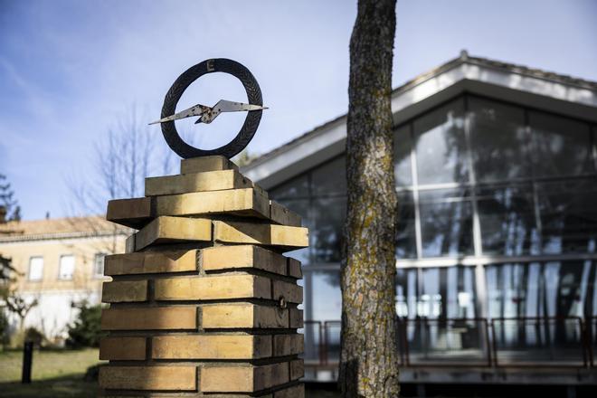 En imágenes | Así está la abandonada escuela de aviación del Aeropuerto de Huesca