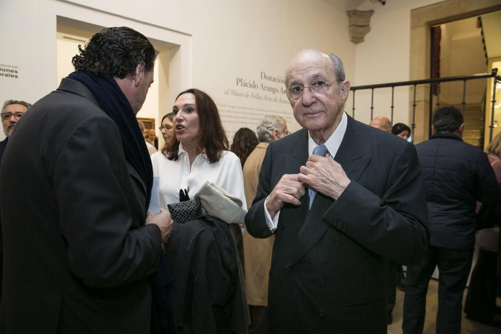 Plácido Arango acude junto a Javier Fernández a la inauguración de su exposición en el Bellas Artes