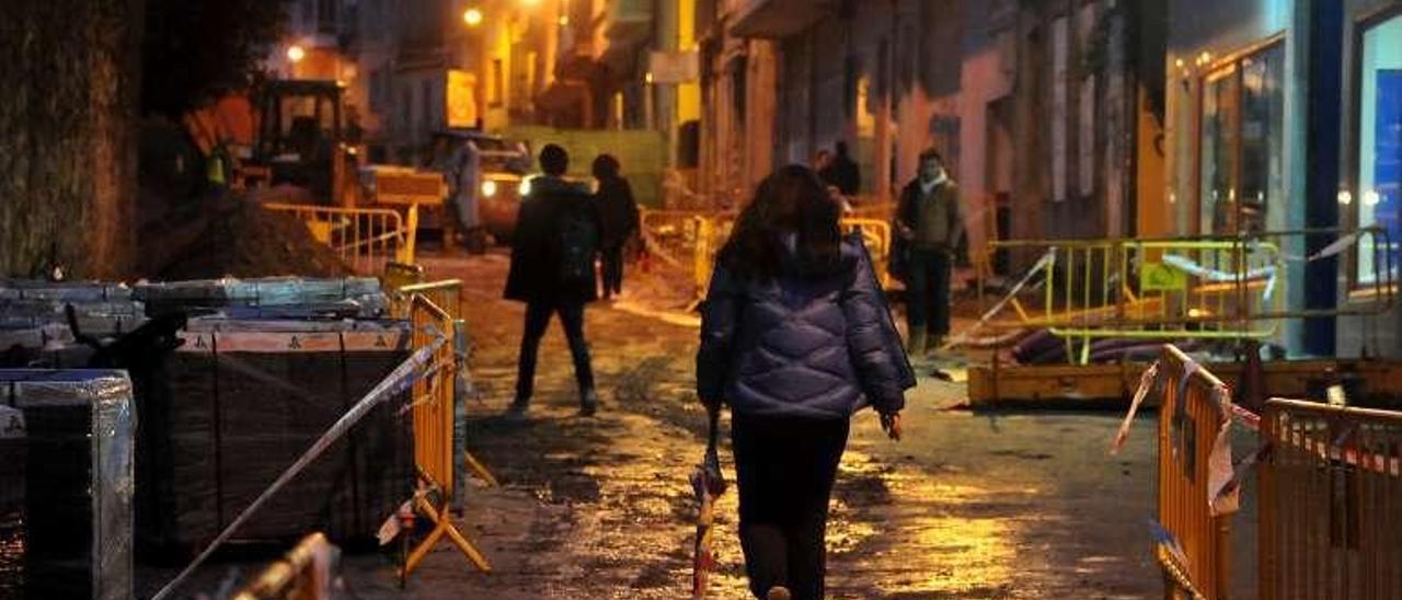 Obras en la calle Vista Alegre, en Vilagarcía. // Iñaki Abella