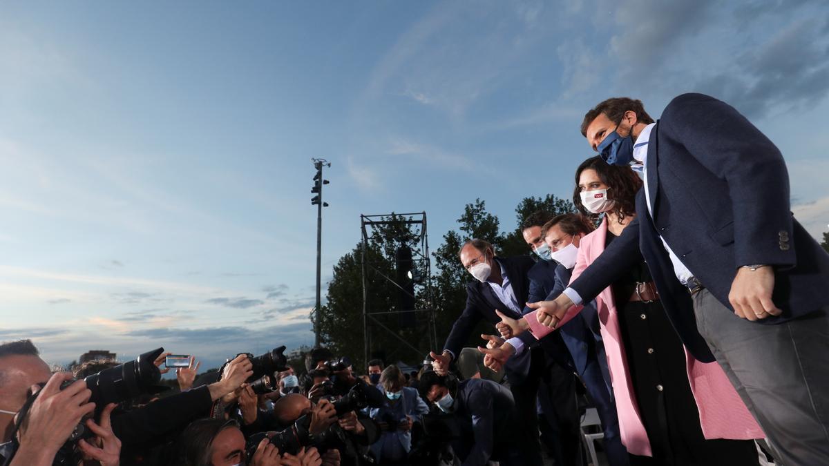 Casado y Ayuso en el cierre de campaña del Partido Popular