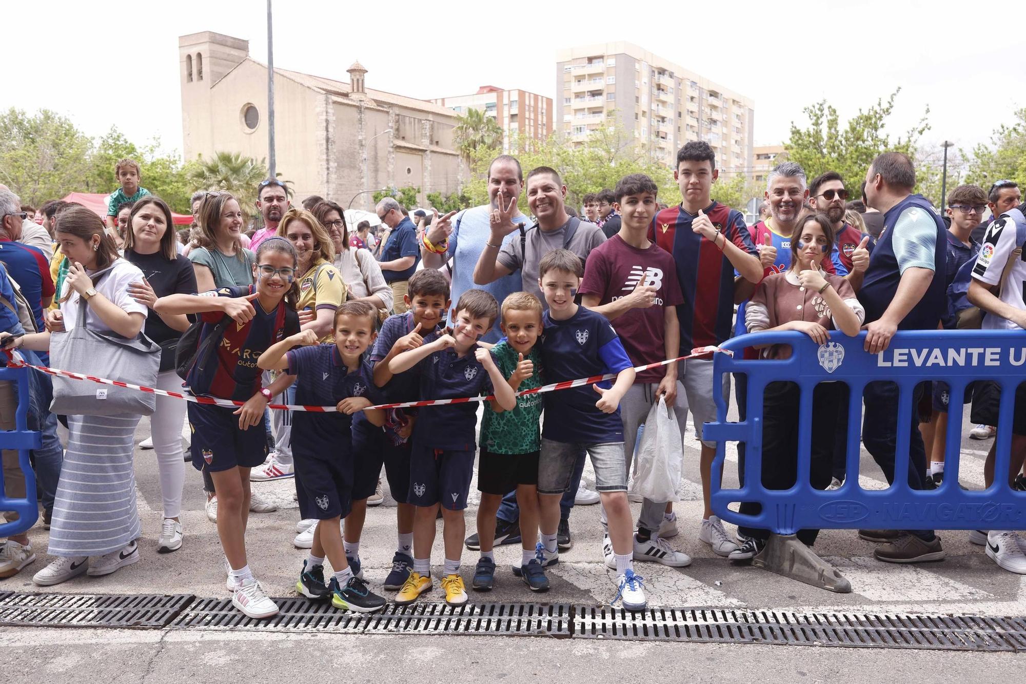 Búscate en el recibimiento al Levante UD antes de enfrentarse al Alavés