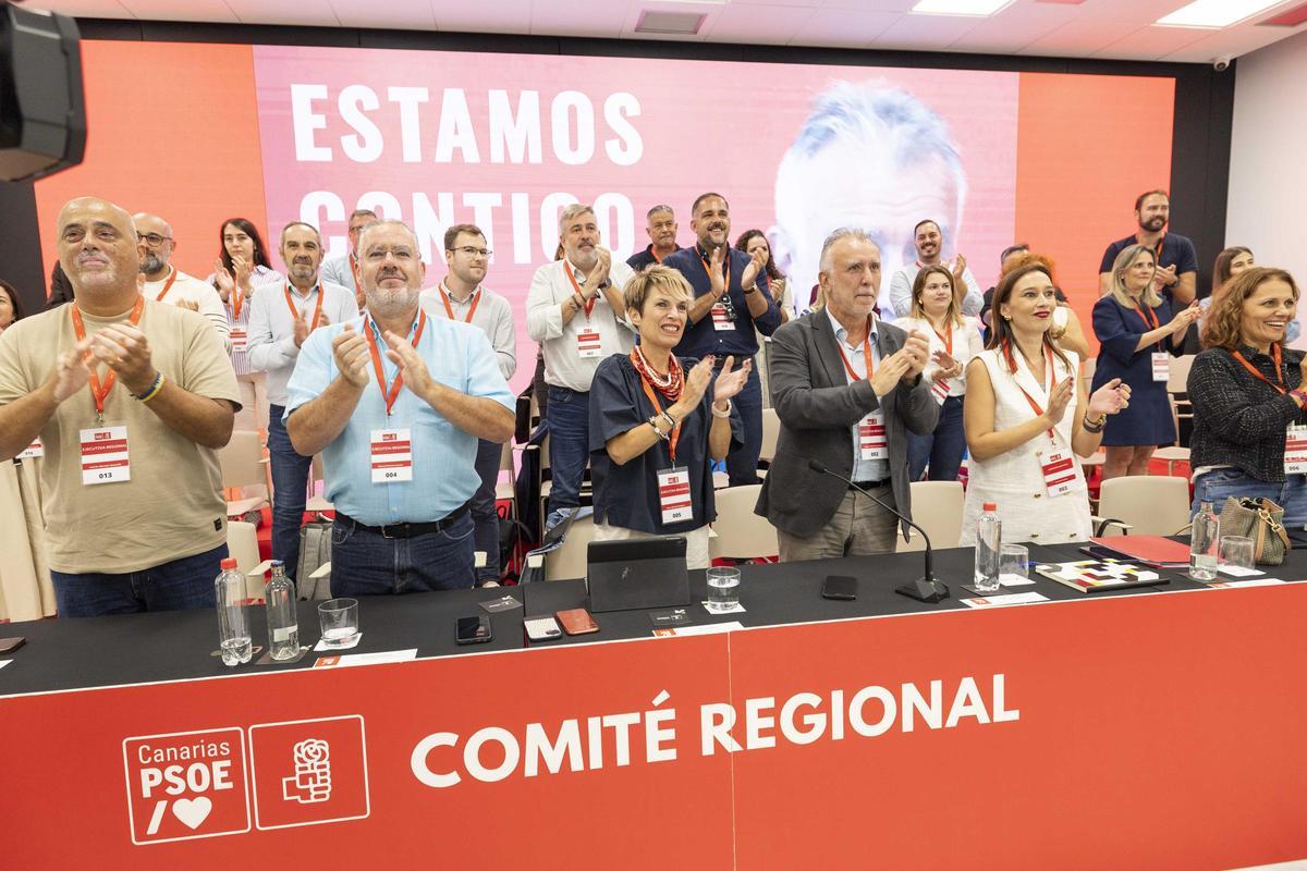 Ángel Víctor Torres en un Congreso regional de PSOE en Canarias.