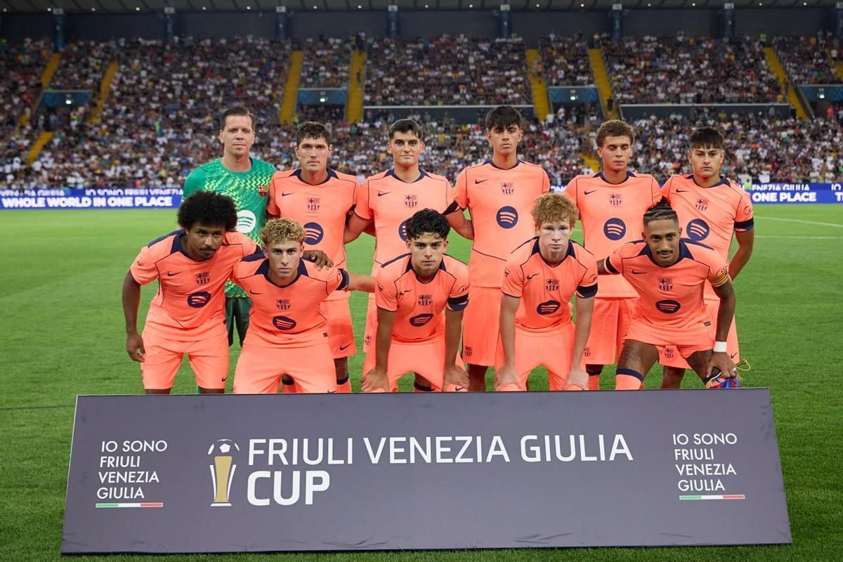 El once del primer partido del Barça en el Friuli
