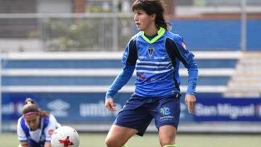 Marta Cubí ha liderat amb la seva saviesa futbolística el joc del CF Igualada les dues últimes temporades