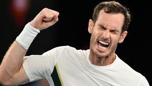 Murray celebra su victoria ante Berrettini