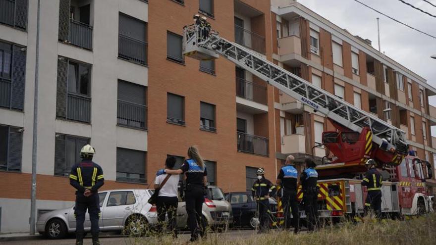 Los ladridos de un perro alertan de la muerte de un hombre en su casa de Zamora | JOSÉ LUIS FERNÁNDEZ