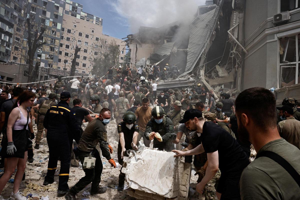 Rusia ataca con misiles un hospital infantil en Kiev