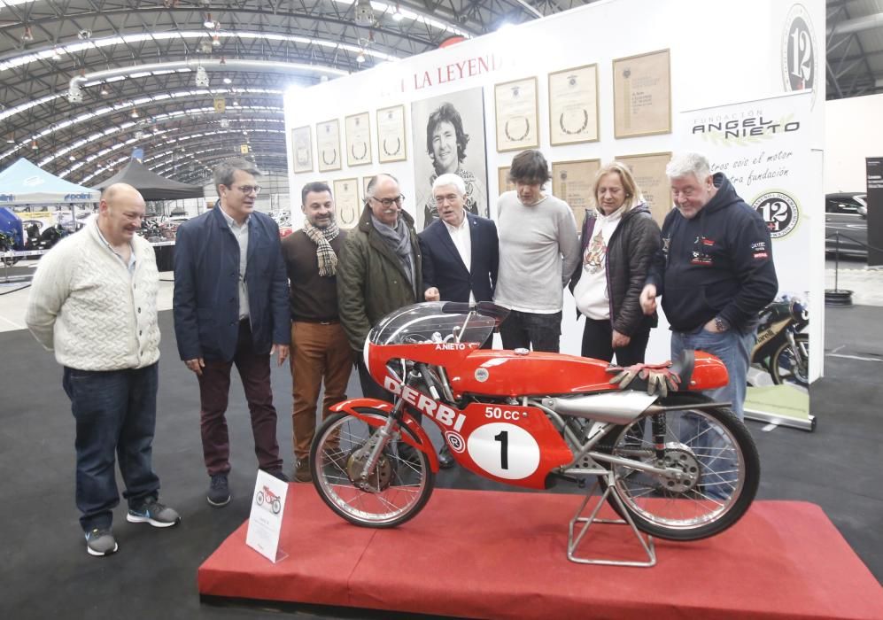 Los pilotos Ángel Nieto y Dani Rivas, homenajeados en el Motor Show 12+1.