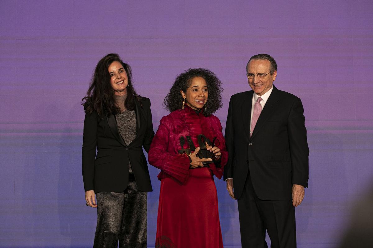 Julissa Reynoso recibe el Premio Diplomática Internacional