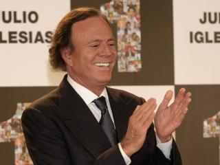 Hey, leed este libro sobre Julio Iglesias