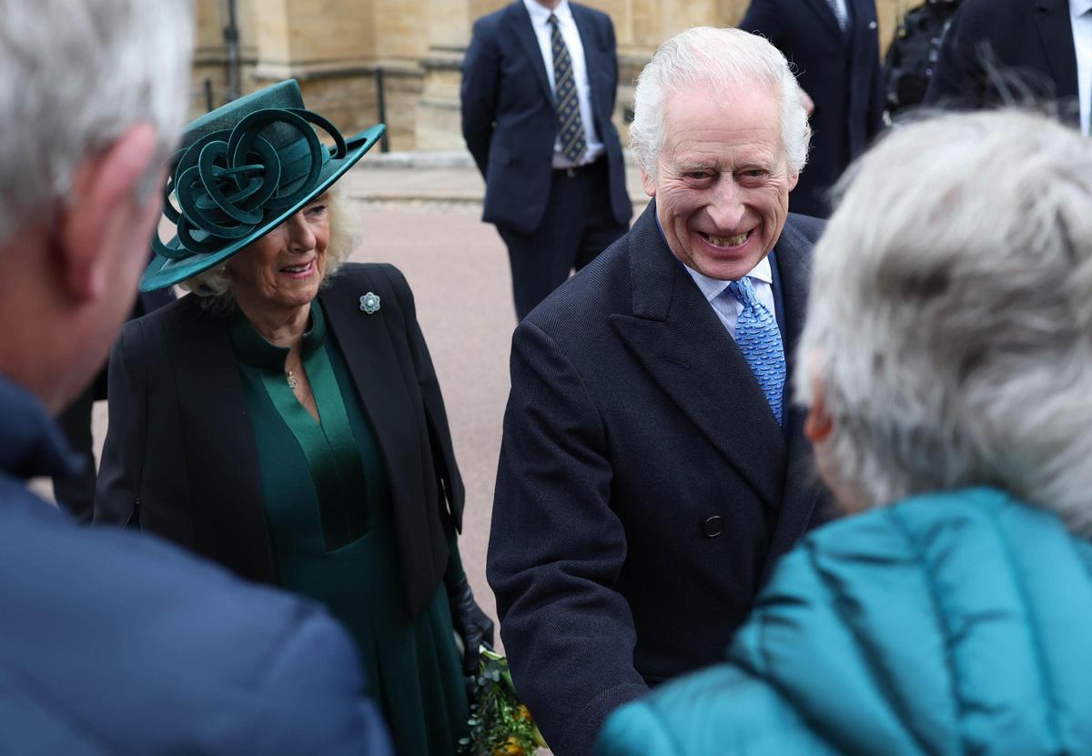 El rey Carlos III reaparece en la misa de Pascua en Windsor