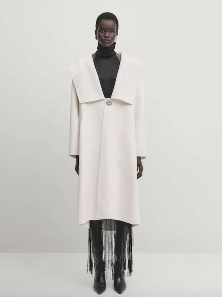 Abrigo blanco de Massimo Dutti