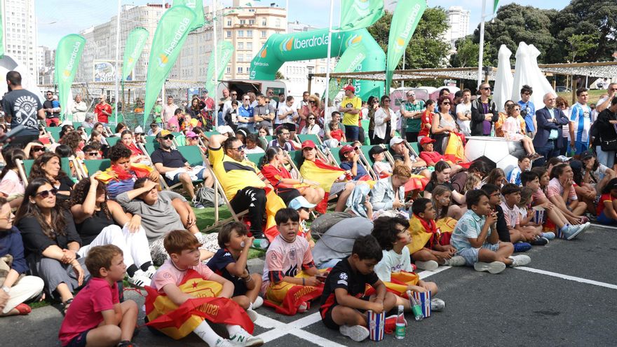 Eurocopa femenina: &#039;fan zone&#039; en la explanada de Riazor para seguir el España - Bélgica
