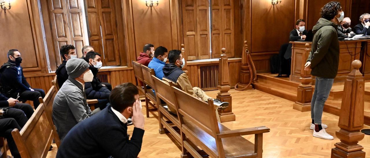 Los acusados durante una de las sesiones celebradas en Pontevedra estos días.