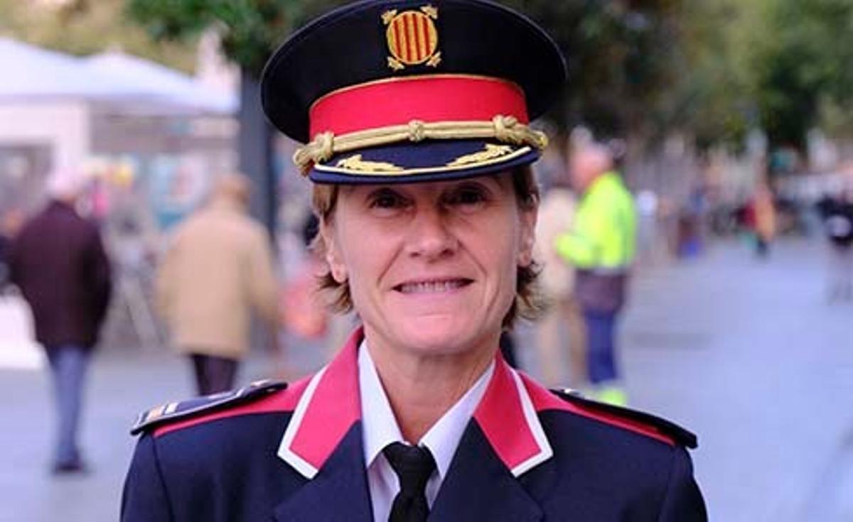 Montserrat Estruch, nova comissària en cap dels Mossos a Barcelona Montserrat Estruch, nova comissària en cap dels Mossos a Barcelona