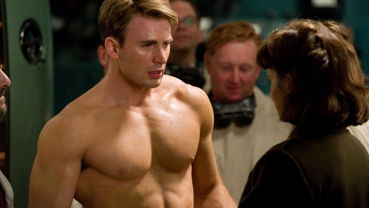 El físico de Chris Evans como Capitán América.