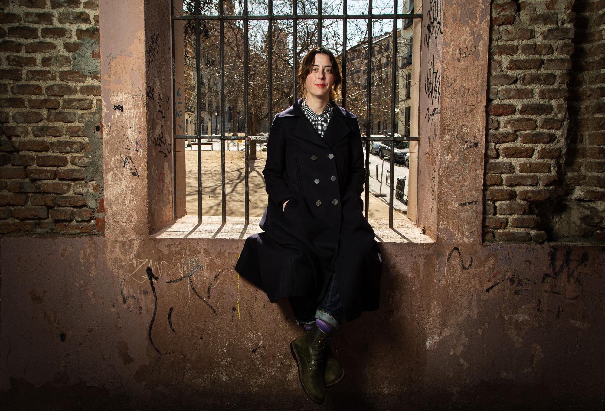 Lucía Lijtmaer, en un jardín cercano a su casa en el centro de Madrid.